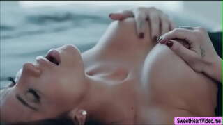 Jaclyn Taylor net erwaart, sex ze hunn mat Liv Wild an Orgasmus