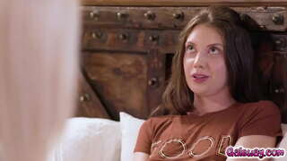 Eng Heemlech Léift Tëscht Zwou Waarme Lesben