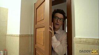 DADDY4K. Test Moderne Manerer