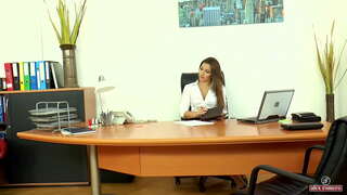 Principais Dani Daniels buceta peluda cheia de esperma (Parte 1)